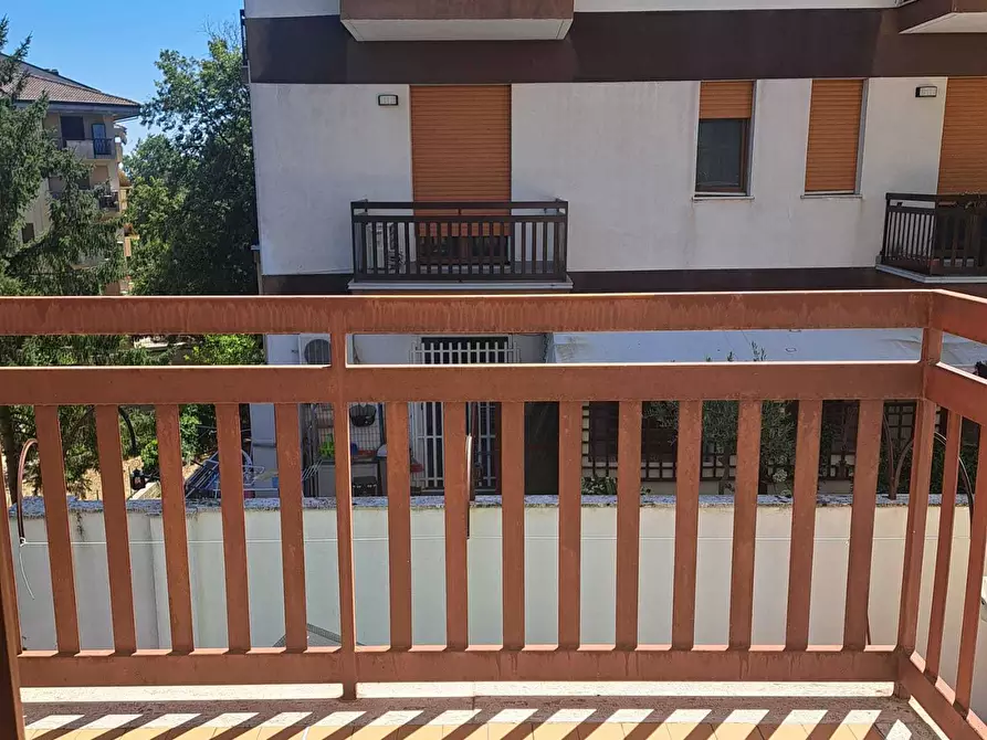 Immagine 18 di Pentalocale in vendita  in Via Martiri VI Ott. 73A a Lanciano