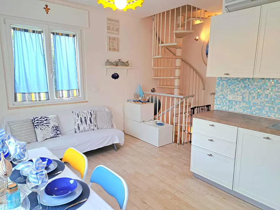 Immagine 14 di Villa in vendita  in Contrada Portelle 100 a San Vito Chietino