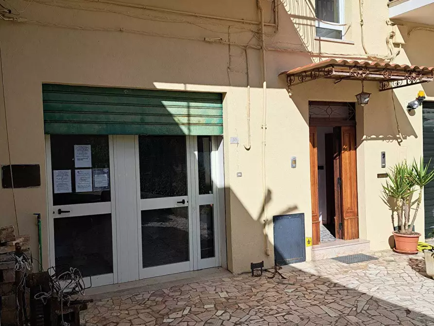 Immagine 2 di Ufficio in vendita  in VIA PER LANCIANO 52 a Santa Maria Imbaro