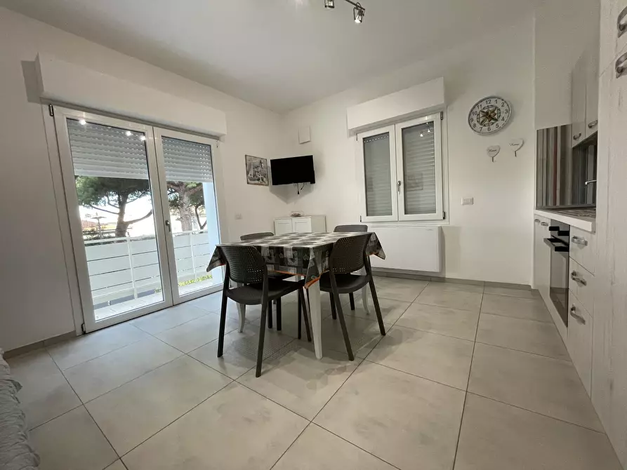 Immagine 2 di Trilocale in vendita  in Viale della Repubblica a Cecina