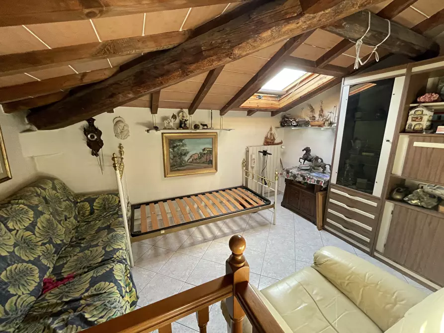 Immagine 10 di Quadrilocale in vendita  in Corso Giacomo Matteotti a Cecina
