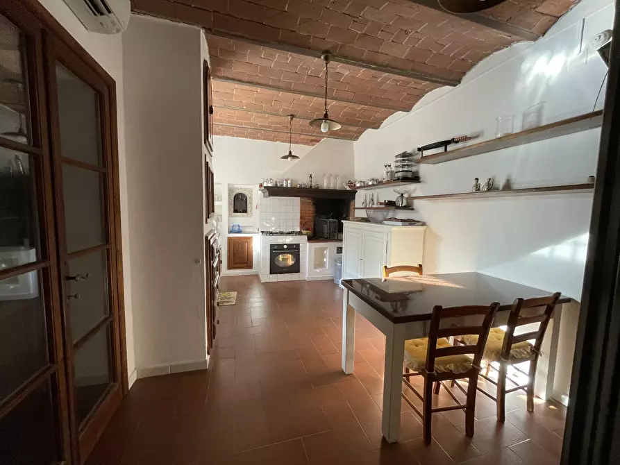 Immagine 10 di Villa in vendita  in Via Aurelia Sud a San Vincenzo
