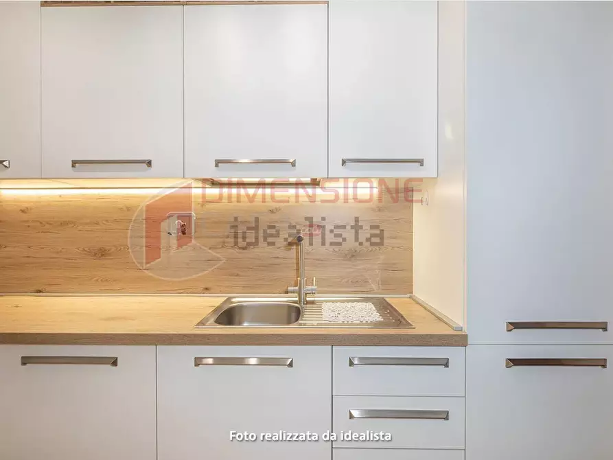 Immagine 10 di Bilocale in vendita  in Via Massa di San GiulianoVia di Massa san Giuliano a Roma