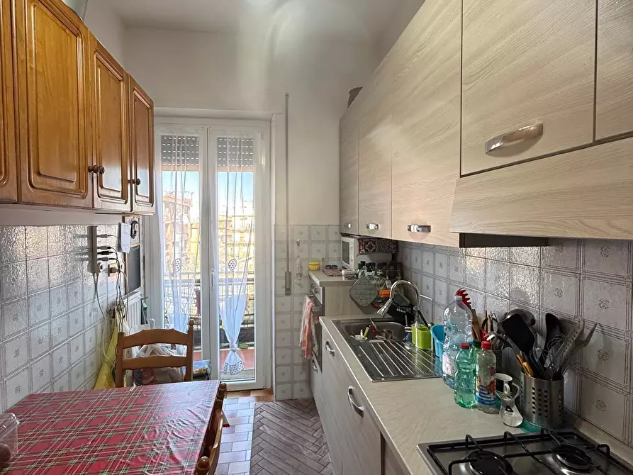Immagine 3 di Trilocale in vendita  in Via Partanna a Roma