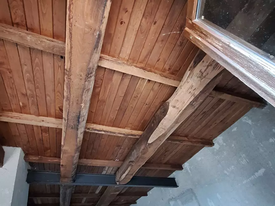 Immagine 36 di Rustico / casale in vendita  in via di Agliano 1 a Campello Sul Clitunno