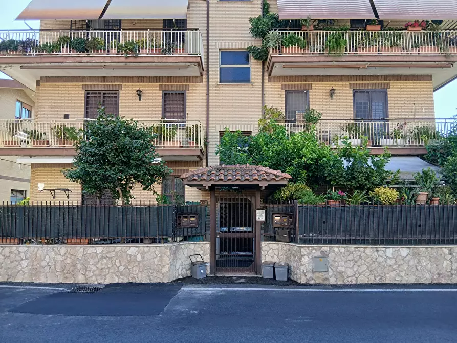 Immagine 32 di Quadrilocale in vendita  in Via di Selva Nera 330 a Roma