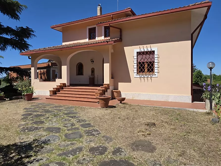 Immagine 1 di Villa in vendita  in Via Aldo Moro 11 a Castelnuovo Di Porto