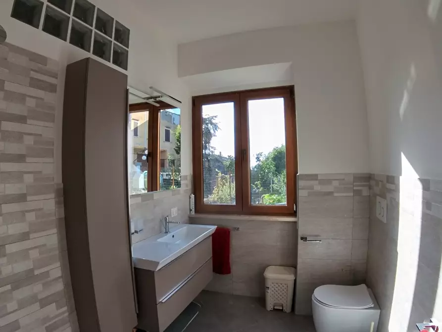 Immagine 13 di Trilocale in vendita  in Via Monte Grugnanello 21 a Morlupo