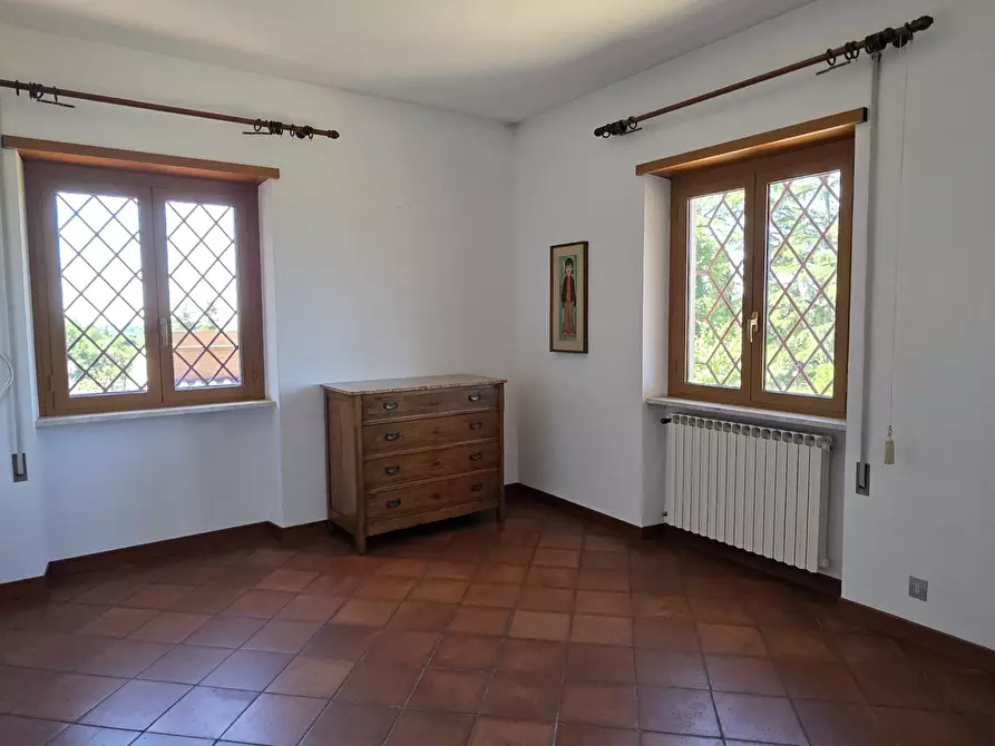 Immagine 33 di Villa in vendita  in Via Aldo Moro 11 a Castelnuovo Di Porto