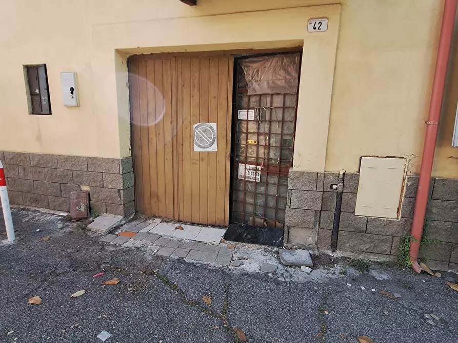 Immagine 1 di Garage in vendita  in Via San Sebastiano 45 a Morlupo