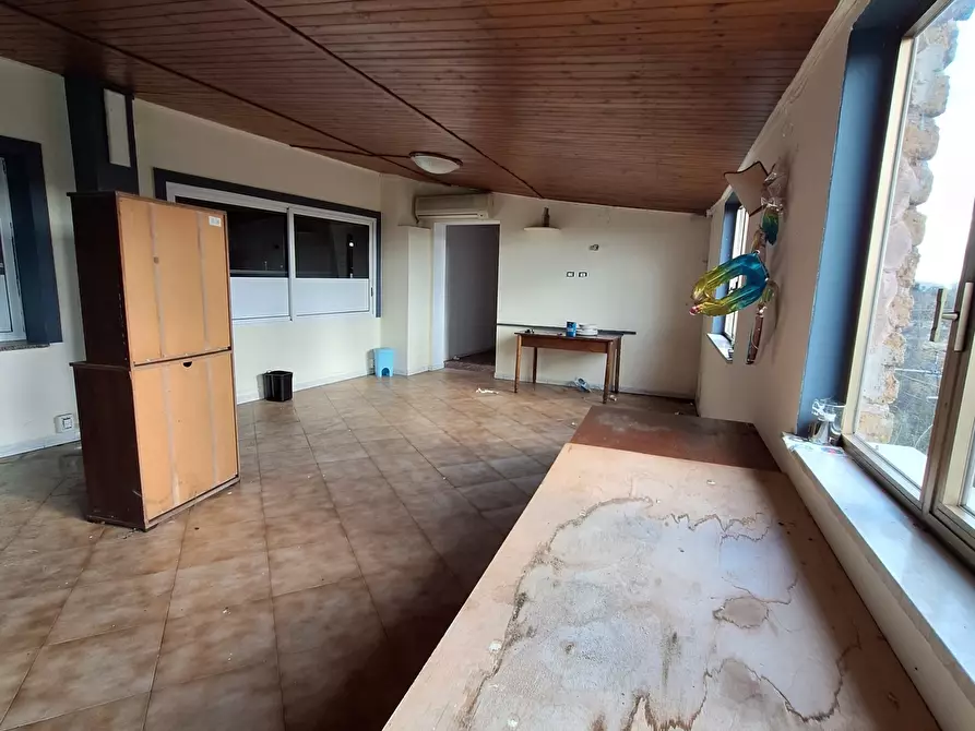 Immagine 14 di Palazzo in vendita  in Via Flaminia 5 a Morlupo