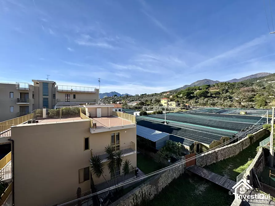 Immagine 23 di Bilocale in vendita  in Via Goffredo Mameli 125 a Pietra Ligure