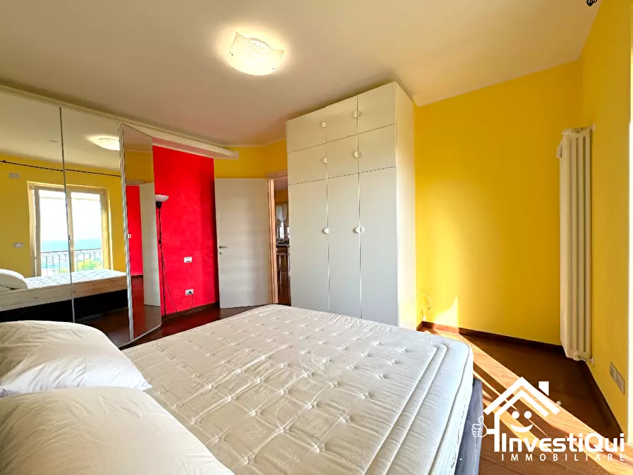 Immagine 24 di Bilocale in vendita  in Via Degli Orsolani 84 a Loano