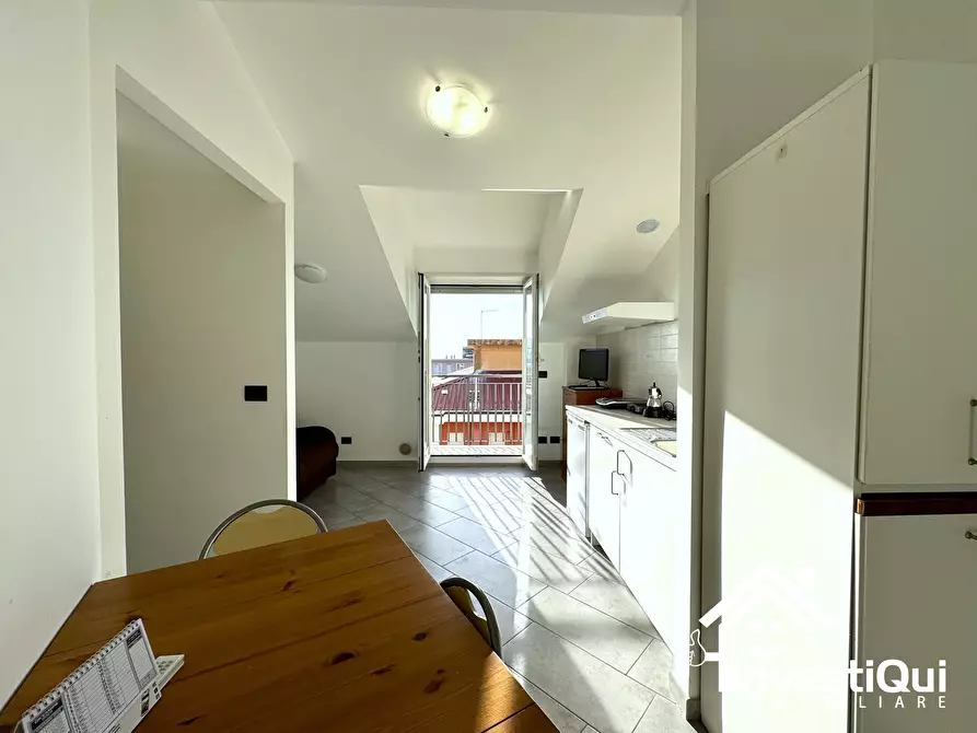 Immagine 7 di Bilocale in vendita  in Viale della Repubblica 60 a Pietra Ligure