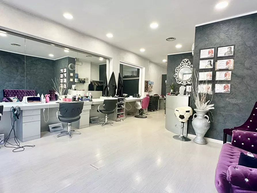 Immagine 2 di Attività commerciale in vendita  in Corso Vercelli 388 a Torino