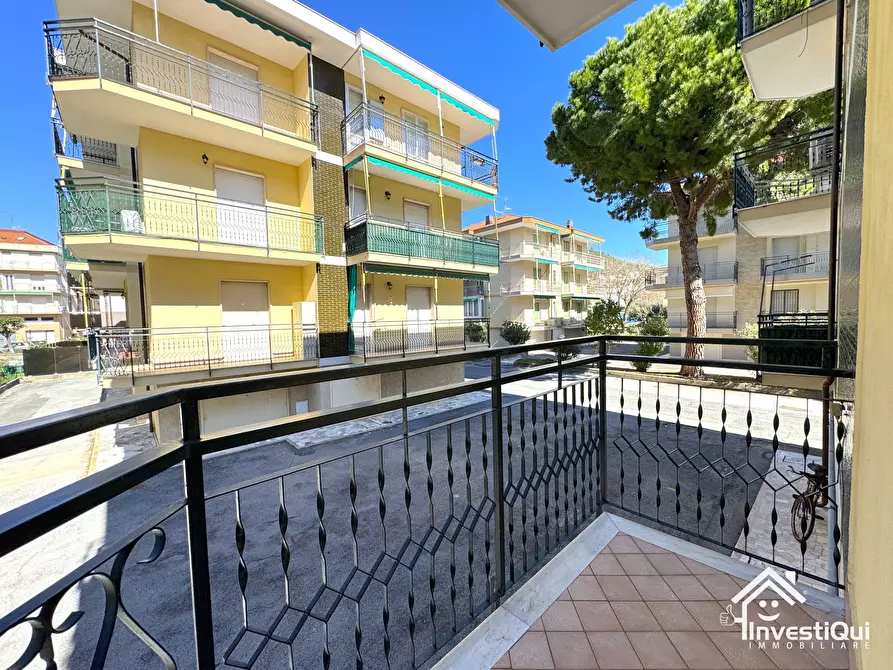 Immagine 18 di Bilocale in vendita  in Viale della Repubblica 91 a Pietra Ligure