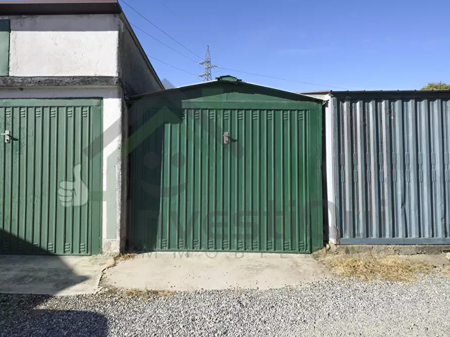 Immagine 30 di Quadrilocale in vendita  in Strada delle Rivette 3 a Nole