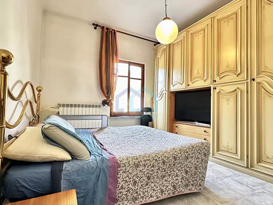 Immagine 10 di Pentalocale in vendita  in Via Savona 6 a Quiliano