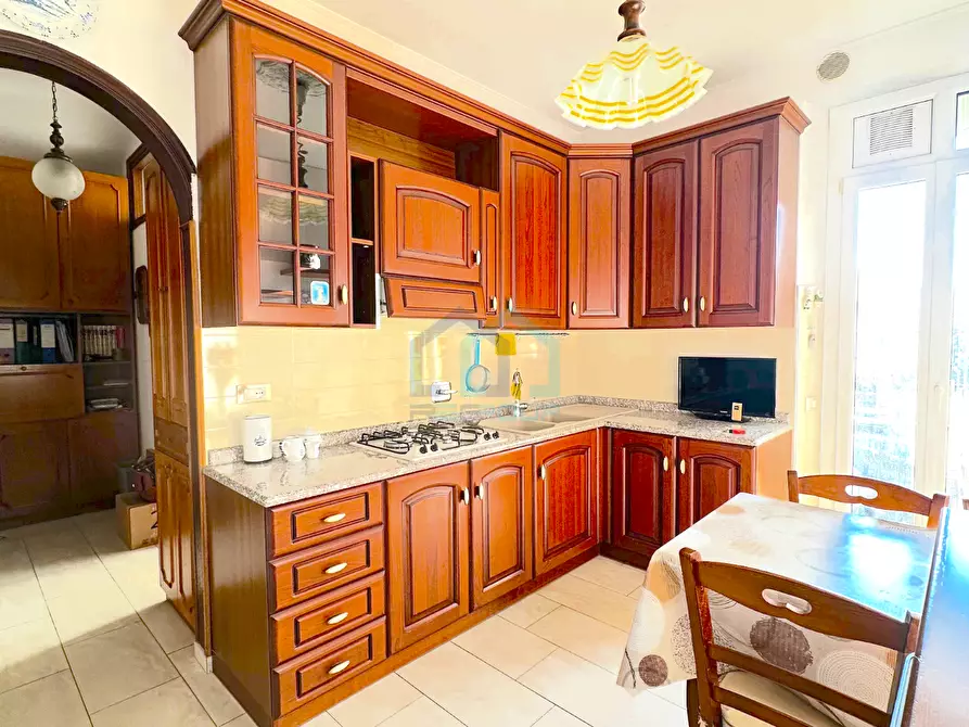 Immagine 4 di Pentalocale in vendita  in Via Piave 25 a Savona