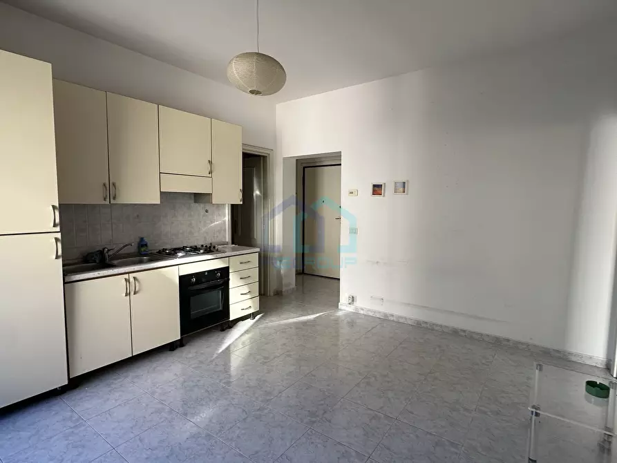 Immagine 3 di Bilocale in vendita  in via iv novembre a Savona