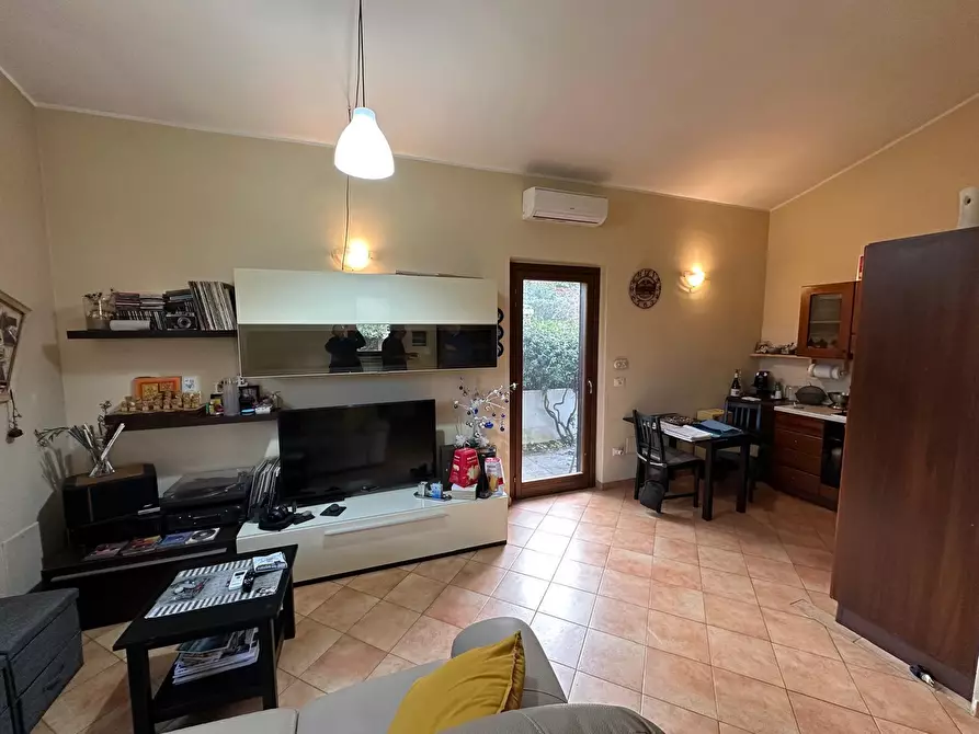 Immagine 22 di Casa indipendente in vendita  in Via Svetonio 15 a Guidonia Montecelio