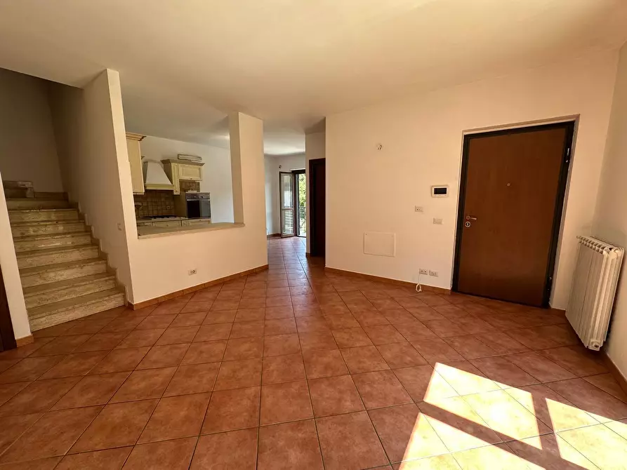 Immagine 18 di Villetta a schiera in vendita  in via tacito 88 a Guidonia Montecelio