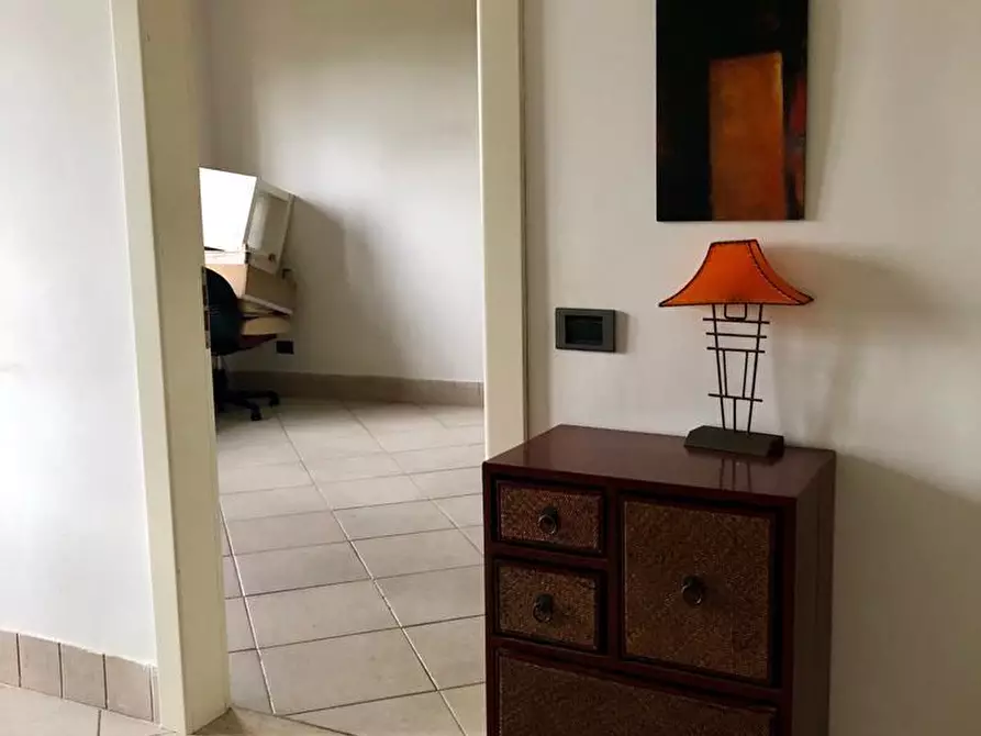 Immagine 8 di Bilocale in vendita  in Via di Marco Simone 82 a Guidonia Montecelio