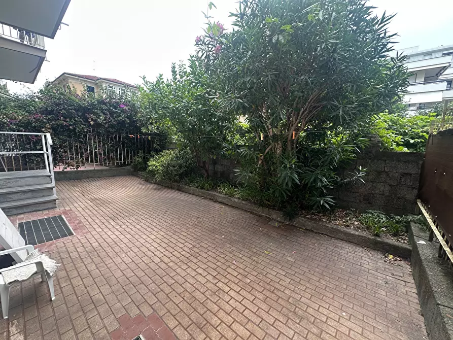 Immagine 11 di Bilocale in affitto  a Chiavari