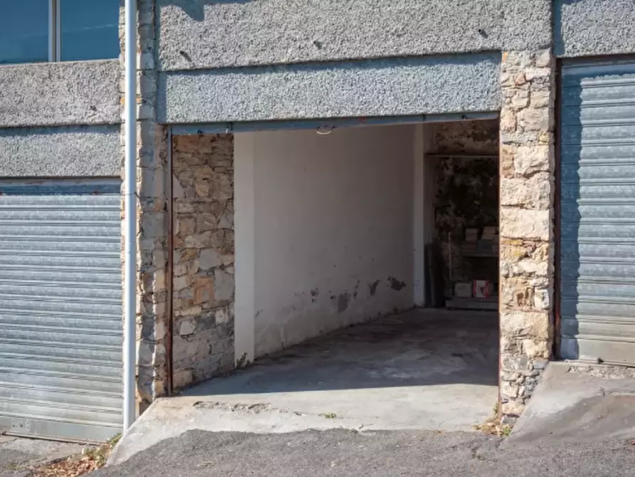 Immagine 39 di Quadrilocale in affitto  a Chiavari