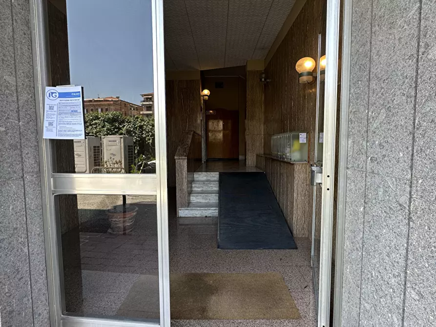 Immagine 19 di Trilocale in vendita  in Corso Cristoforo Colombo 11 a Chiavari