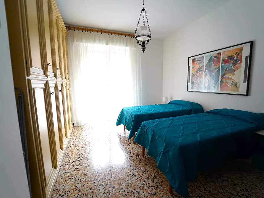 Immagine 8 di Quadrilocale in affitto  a Lavagna