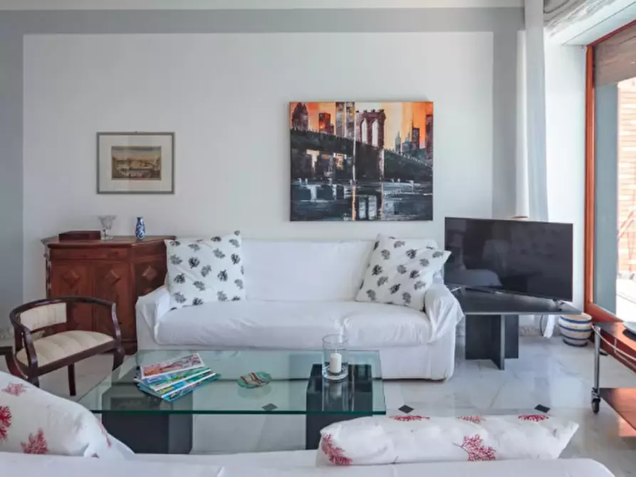 Immagine 8 di Quadrilocale in affitto  a Chiavari