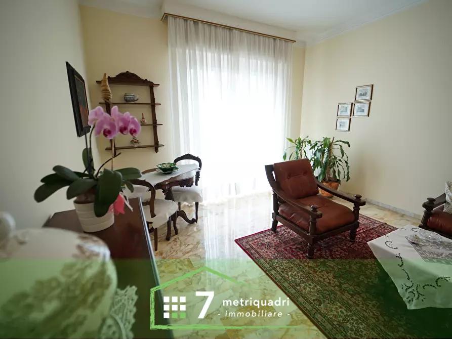 Immagine 9 di Pentalocale in affitto  a Chiavari