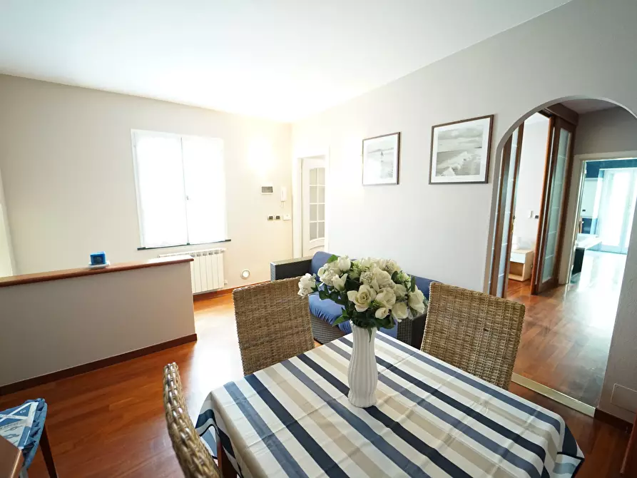 Immagine 2 di Trilocale in affitto  a Chiavari