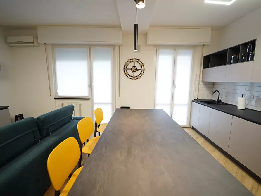 Immagine 11 di Trilocale in affitto  a Chiavari