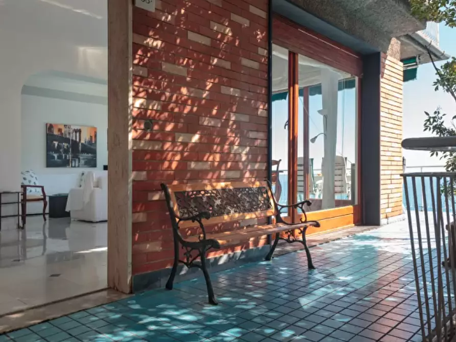 Immagine 38 di Quadrilocale in affitto  a Chiavari