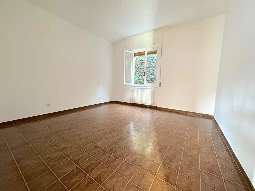 Immagine 7 di Trilocale in affitto  a Leivi