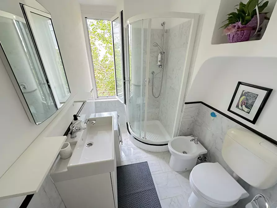 Immagine 10 di Bilocale in affitto  a Chiavari