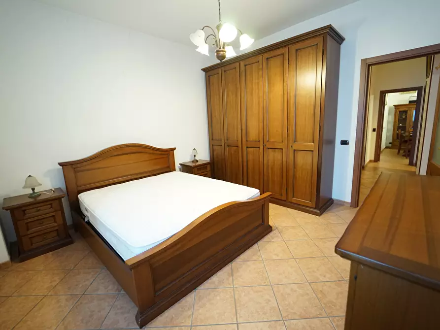 Immagine 9 di Trilocale in affitto  a Chiavari