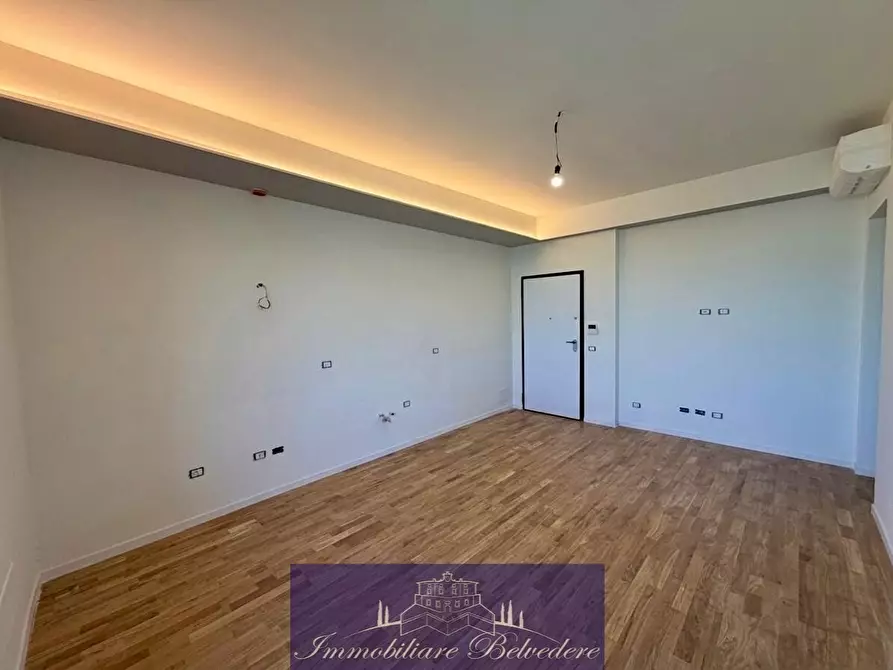 Immagine 18 di Trilocale in vendita  in Via Antonio Santucci a Firenze