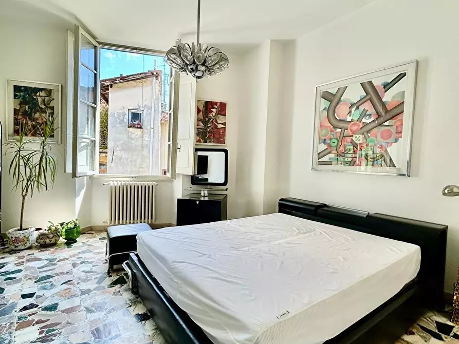 Immagine 2 di Trilocale in affitto  in Via Giuseppe Garibaldi a Firenze