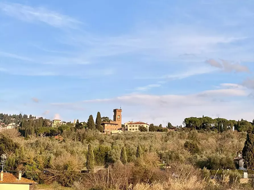 Immagine 15 di Trilocale in vendita  in Via della Torre a Firenze