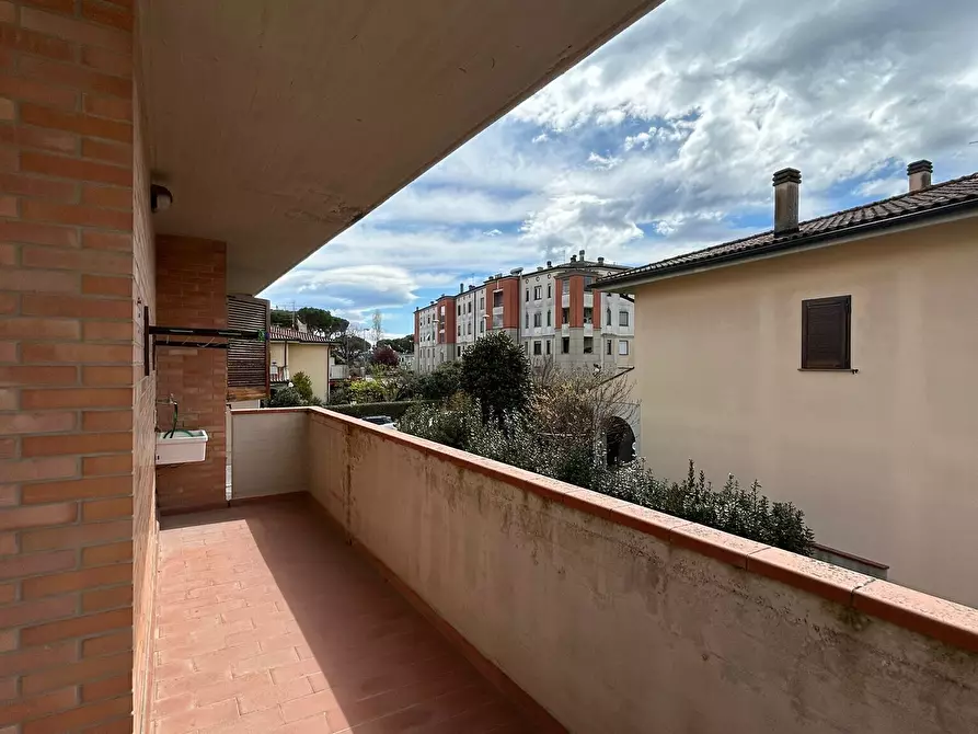 Immagine 15 di Bilocale in vendita  in Via Tifariti a Lastra A Signa