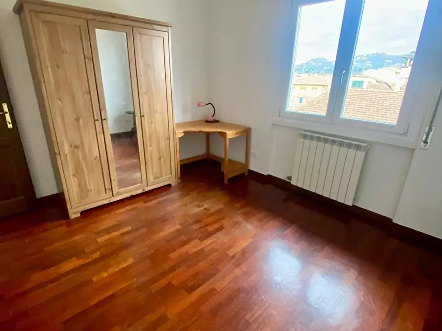Immagine 12 di Trilocale in affitto  in Via Fratelli Bandiera a Firenze