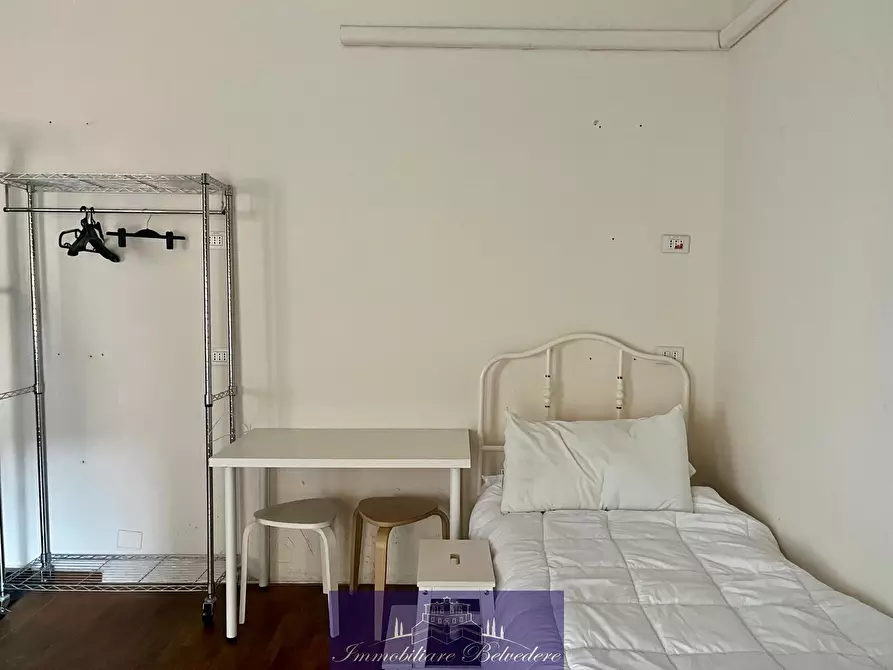 Immagine 11 di Trilocale in affitto  in Via Alamanni a Firenze