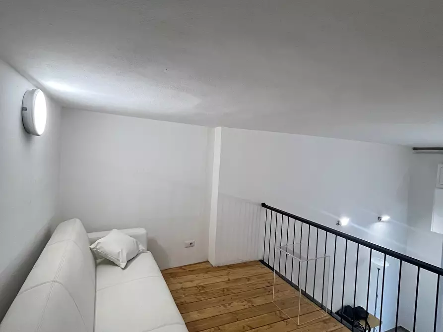 Immagine 11 di Laboratorio in affitto  in Via Baracca a Firenze