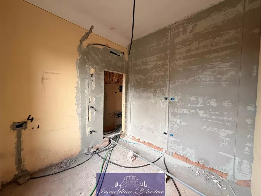Immagine 14 di Trilocale in vendita  in Via Fratelli Bandiera a Firenze