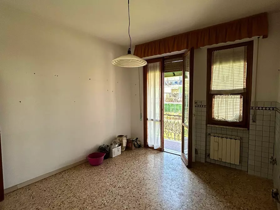 Immagine 18 di Appartamento in vendita  in Via delle Nazioni Unite a Firenze