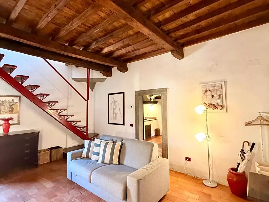Immagine 11 di Trilocale in vendita  in Piazza della Passera a Firenze