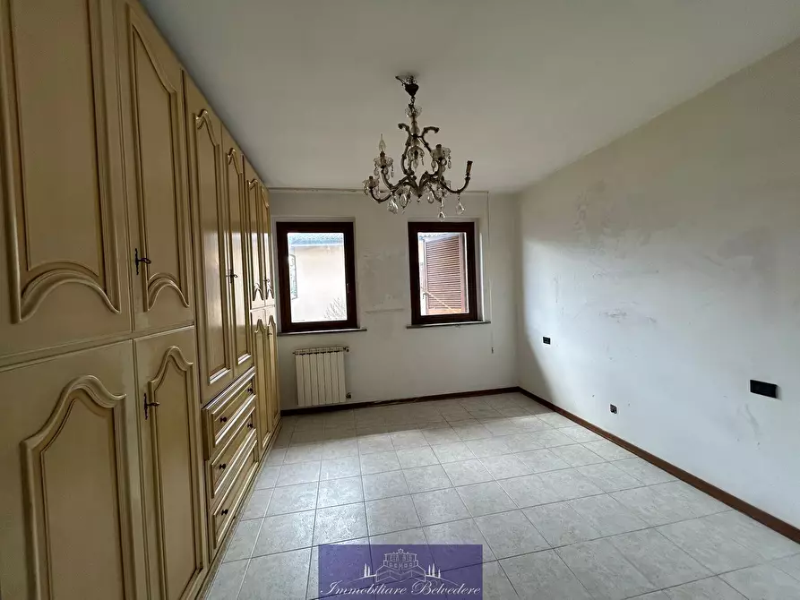 Immagine 10 di Bilocale in vendita  in Via Tifariti a Lastra A Signa